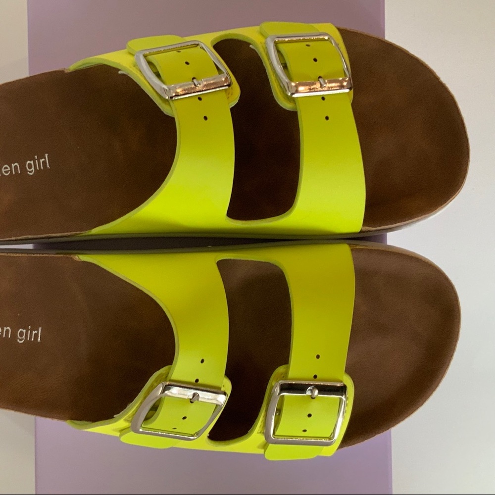 🚫Sold 🚫Steve Madden (9) yellow neon slide - Picture 5 of 6